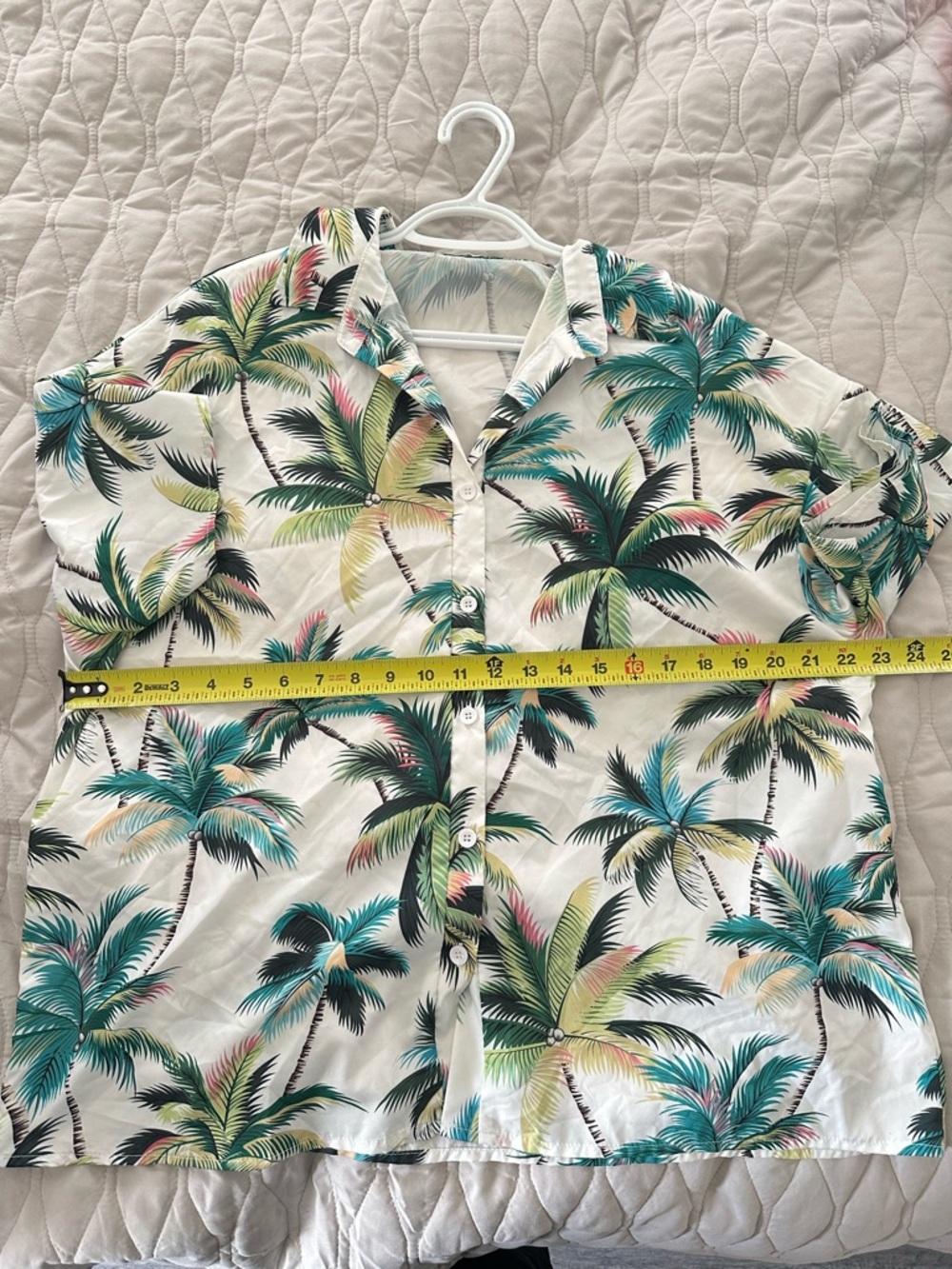 NWOT Tropical Palm Tree Print Button Down Shirt Coastal Chic Vacation Boho Top - Picture 3 of 6